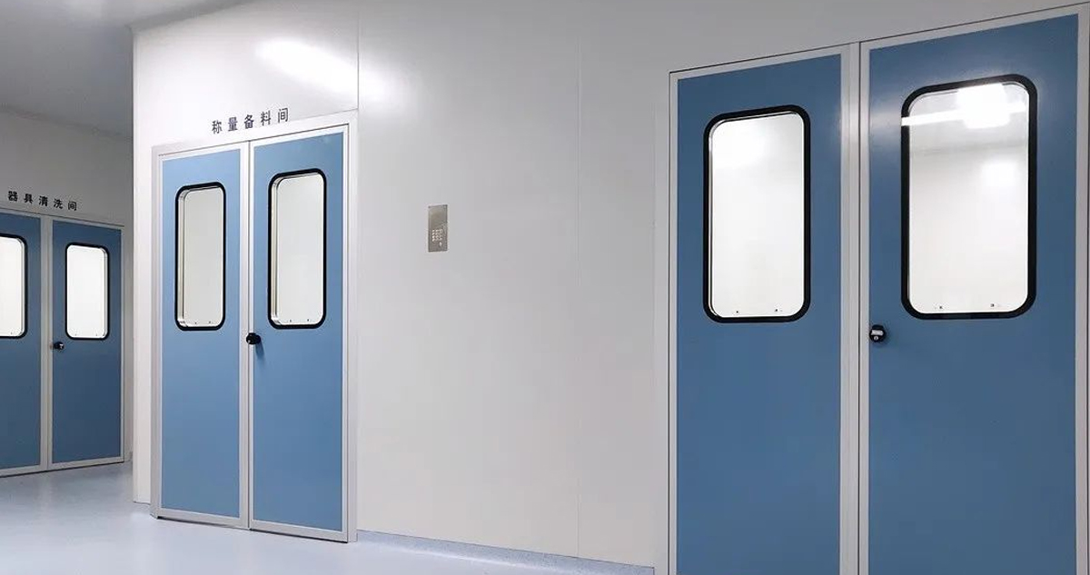 pharmacetical clean door