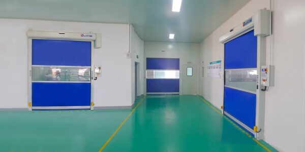 Cleanroom Roll-Up Doors: Small Feature, Big Impact in Contamination Control